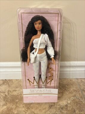 Naturalistas Kelsey Doll - Fashion - Black long Curly Hair Styling NEW